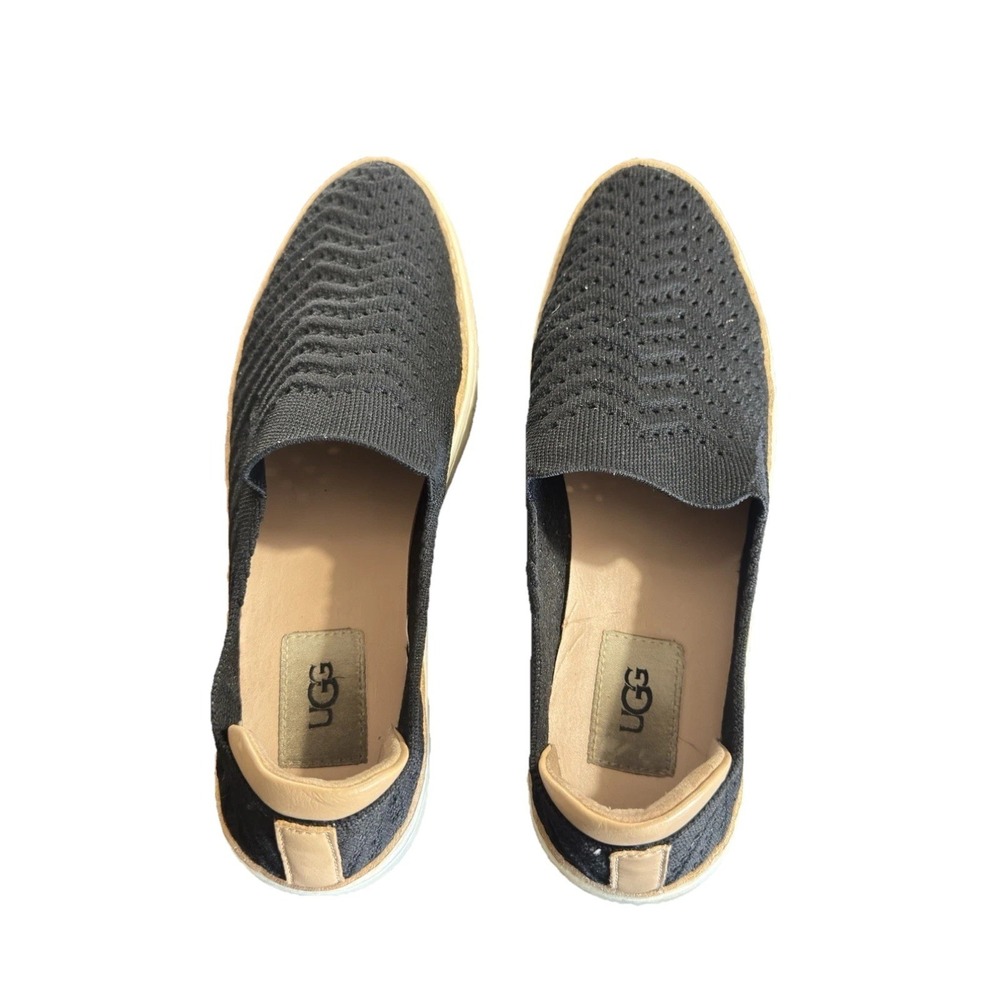 UGG Women's Sz 8 Black/Tan Knit Sammy Chevron Slip-On Sneakers Quiet Luxury